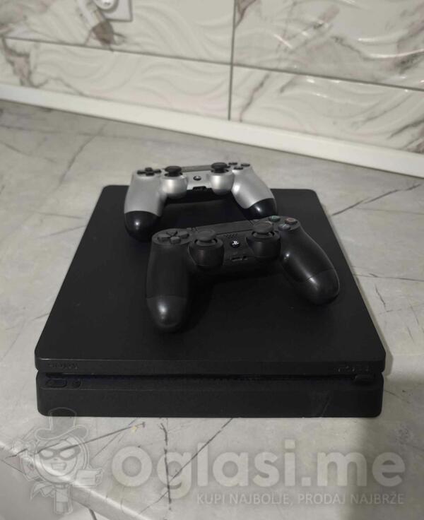 Sony - PlayStation 4