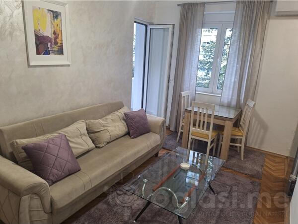 Jednosoban stan 38m2 - Podgorica - Centar grada bratstva jedinstva