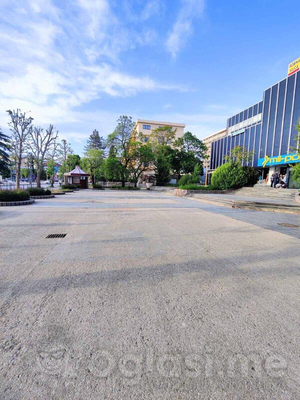Poslovna zgrada 600m2 - Nikšić - Nikšić (uži dio)