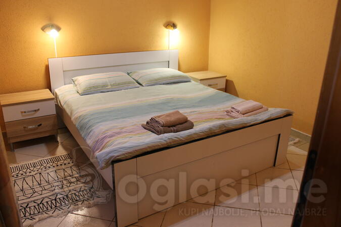 Dvosoban stan 65m2 - Bar - Stari Bar