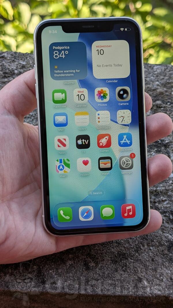 Apple - 11