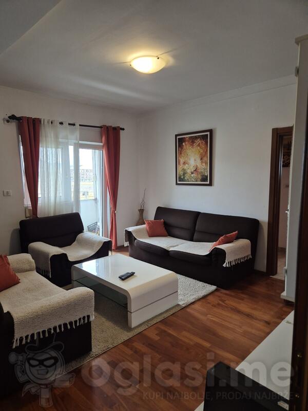 Dvosoban stan 64m2 - Podgorica - Stari Aerodrom