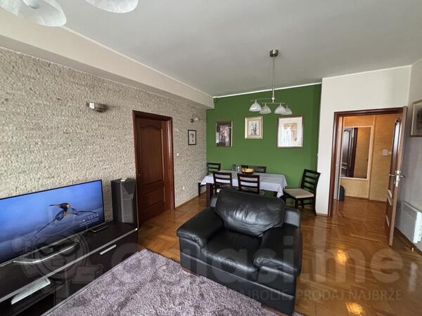 Trosoban stan 86m2 - Podgorica - Stari Aerodrom