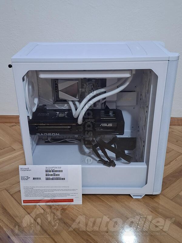 AMD RX 9070 16gb i Ryzen 7 9700X - AMD Ryzen 7 - 32GB GB DDR5 - SSD disk