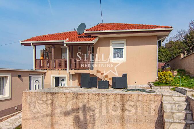 Porodična kuća 63m2 - Podgorica - Doljani