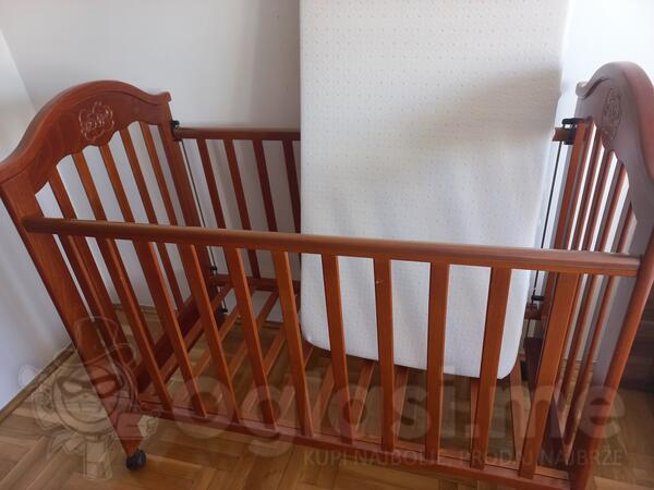 Krevetac za bebe, drveni kao nov, koristen 3 mjeseca