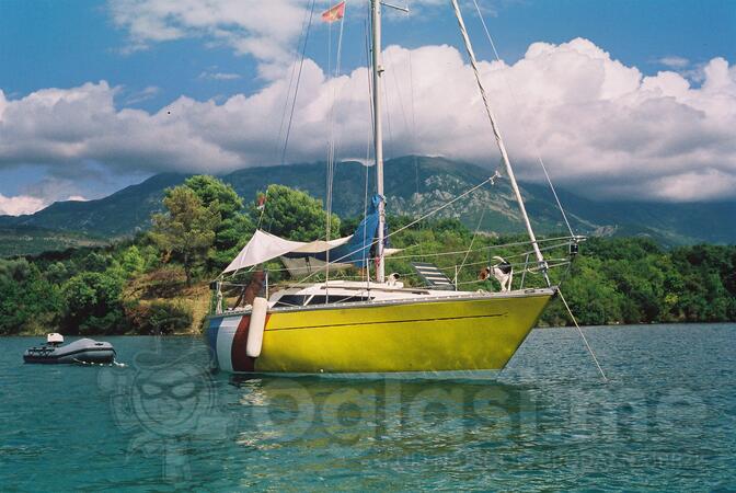 Yacht service - COBRA 700