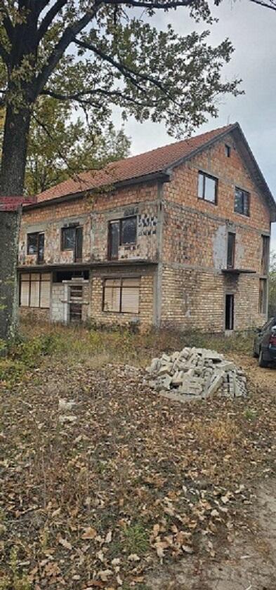 Porodična kuća 400m2 - Barajevo - Vranić