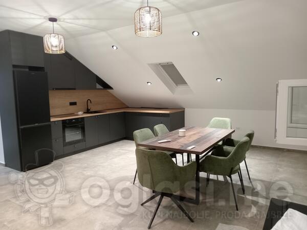 Dvoiposoban stan 80m2 - Tivat - Centar grada Učuri