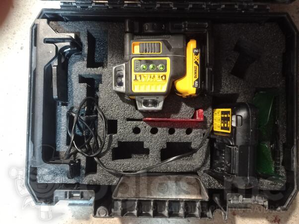 laser dewalt
