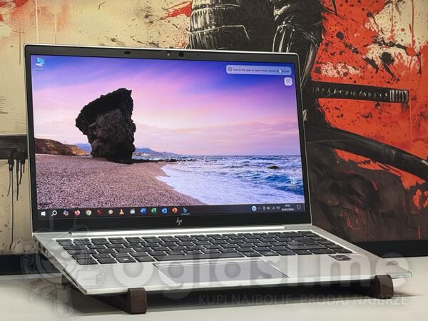 HP  - 14.1" Intel i5 32GB GB