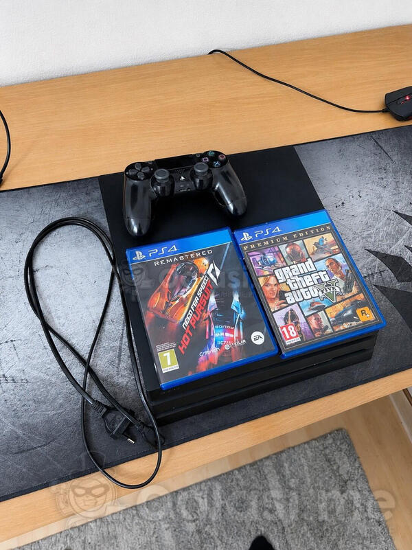 Sony - PlayStation 4