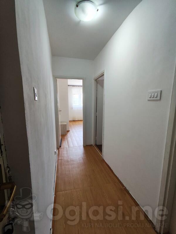 Garsonjera 30m2 - Podgorica - Preko Morače Pravni,Ekonomski fakultet i MUP
