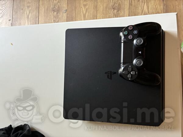 Sony - PlayStation 4