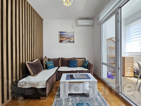 Jednosoban stan 40m2 - Bar - Centar grada