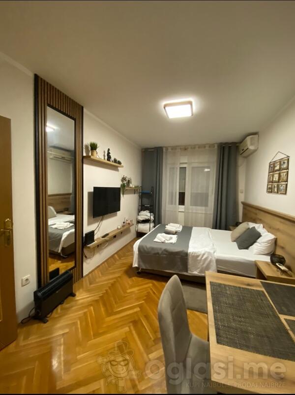 Garsonjera 21m2 - Podgorica - Blok 6