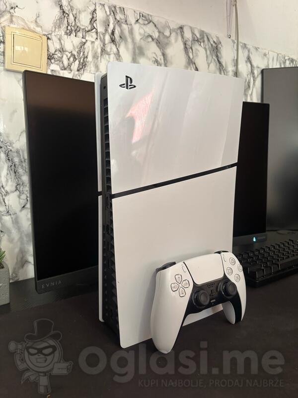 Sony - PlayStation 4