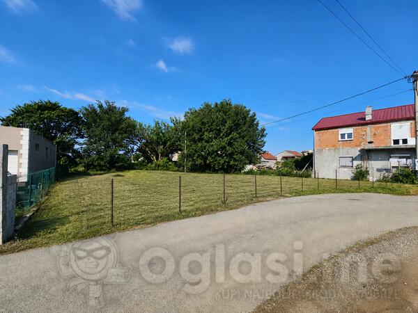 Građevinsko zemljište 472m2 - Podgorica - Masline