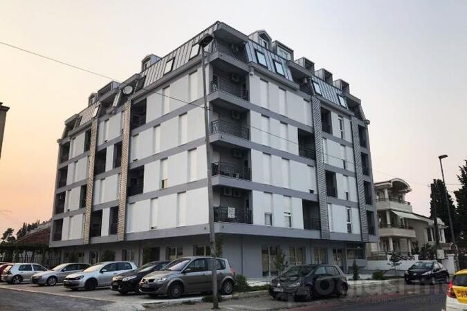 Dvosoban stan 64m2 - Podgorica - Pobrežje Ljubović