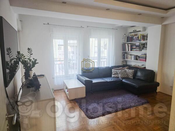 Dvosoban stan 62m2 - Podgorica - Blok 9