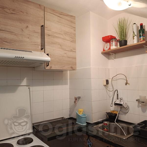 Jednosoban stan 30m2 - Čukarica - Čukarica (uži dio)