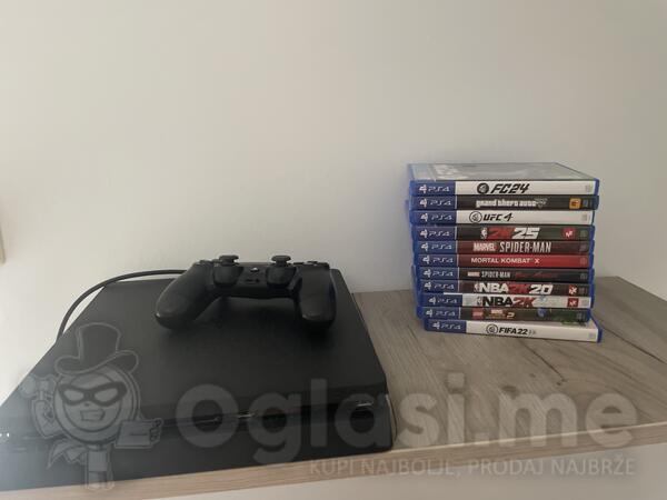 Sony - PlayStation 4