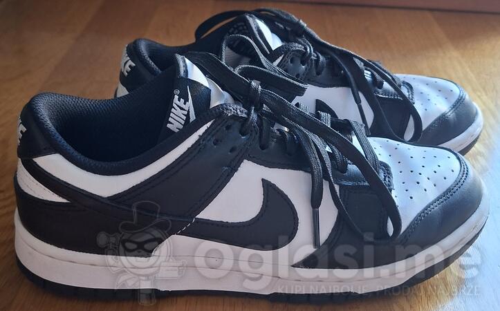 Prodajem Nike Dunk Low