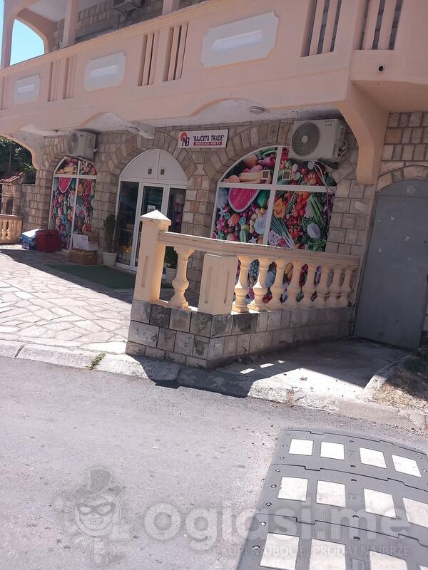 Lokal 73m2 - Herceg Novi - Topla