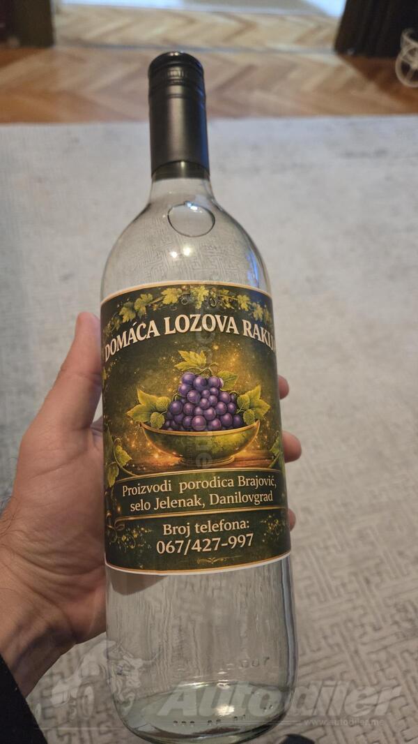 Prodajem Domaću Lozovu Rakiju