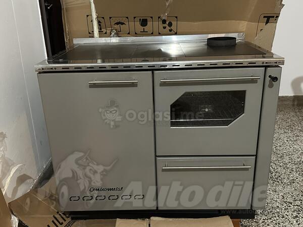 Prodajem šporet Centrometal BIO-PEK 17B. Odlično očuvan.