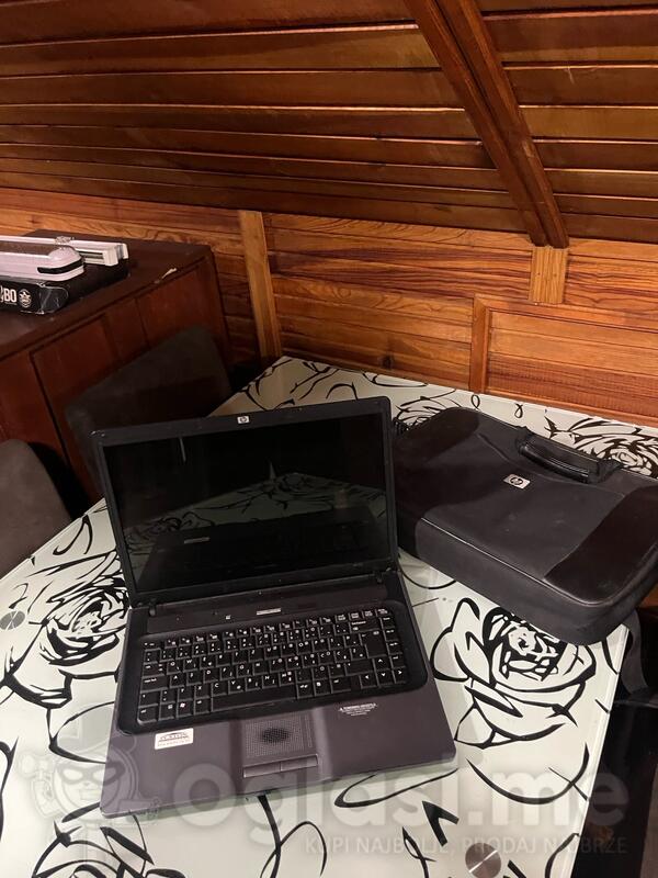HP - 12" Intel Pentium 4GB GB