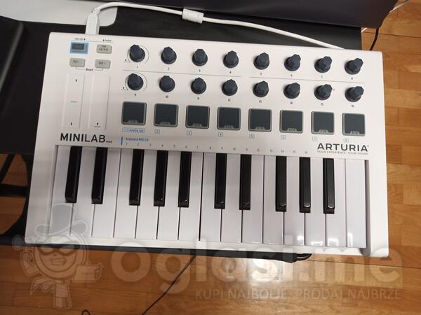Arturia MiniLab MKII