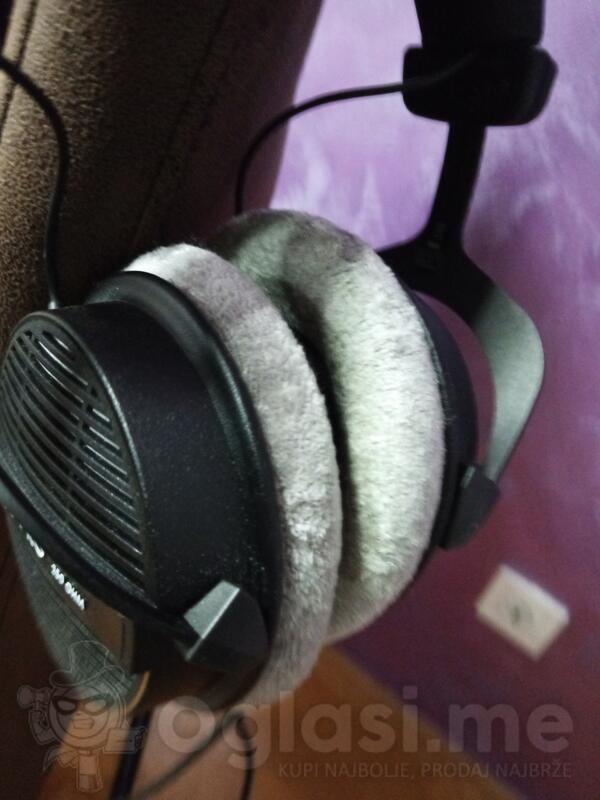 Beyerdynamic DT 990 PRO