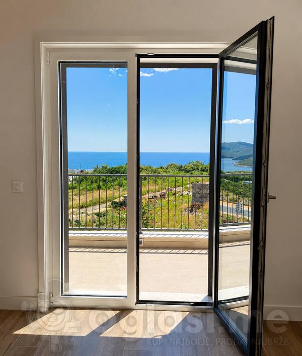 Dvosoban stan 94m2 - Herceg Novi - Luštica