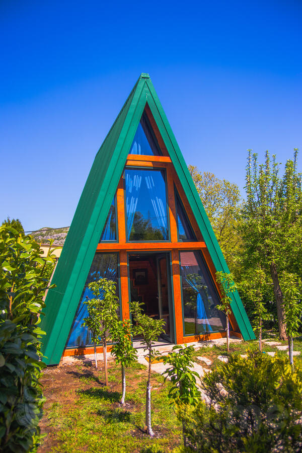Jednosoban stan 40m2 - Cetinje - Cetinje (uži dio)