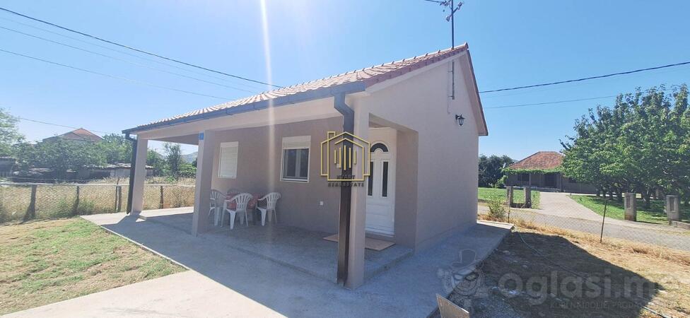 Porodična kuća 40m2 - Podgorica - Mitrovići