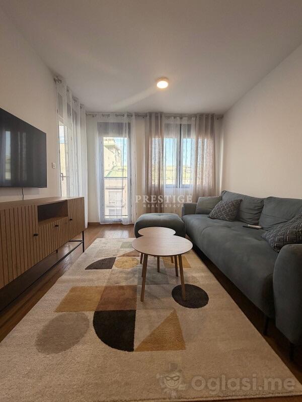 Dvosoban stan 69m2 - Podgorica - Tološi