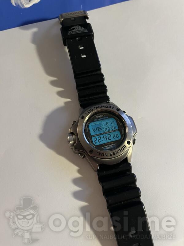 Casio SPF-100 ronilacki - Muški sat
