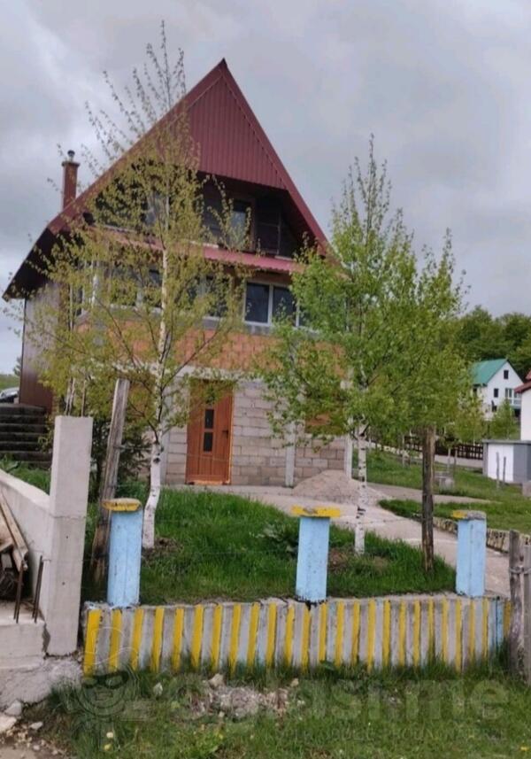 Porodična kuća 119m2 - Žabljak - Pošćenski Kraj