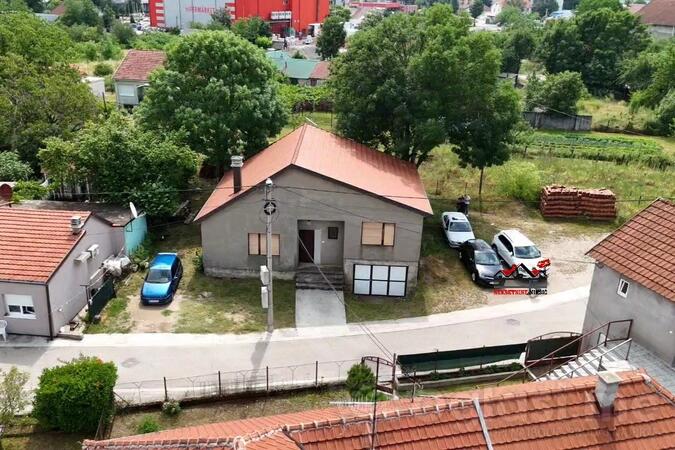 Porodična kuća 104m2 - Nikšić - Nikšić (uži dio)