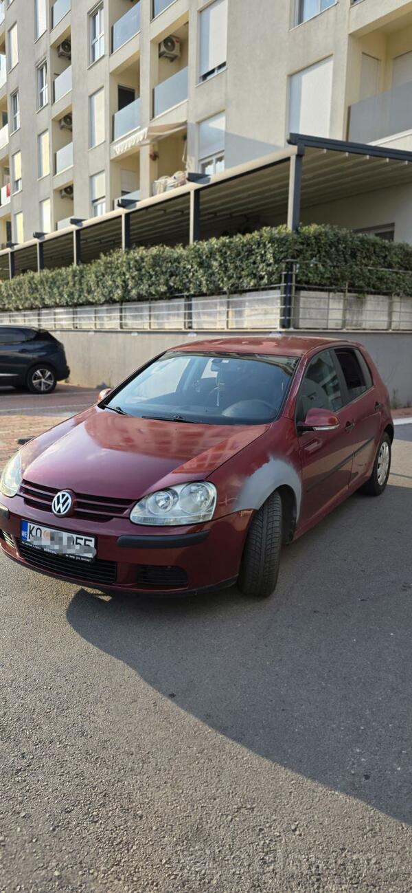 Volkswagen - Golf 5 - 1.9 TDI