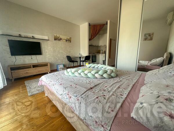 Garsonjera 33m2 - Podgorica - > Okolina grada