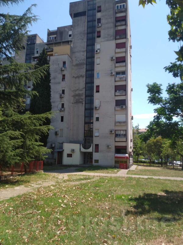 Proizvodni prostor 79m2 - Podgorica - Blok 5