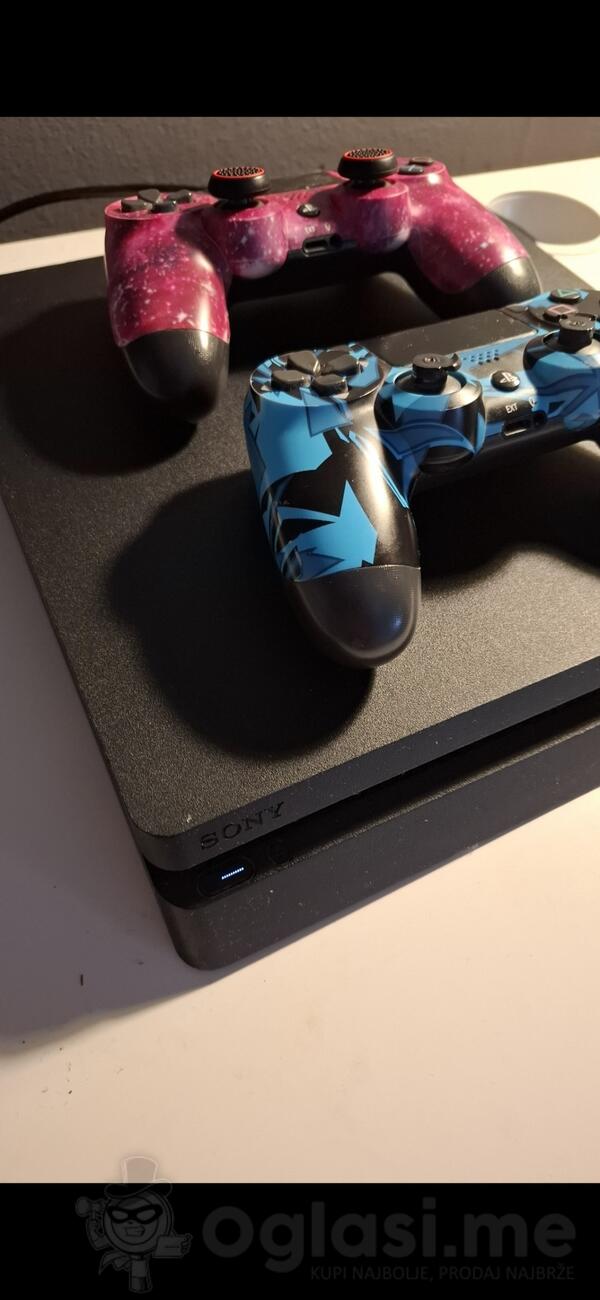 Sony - PlayStation 4