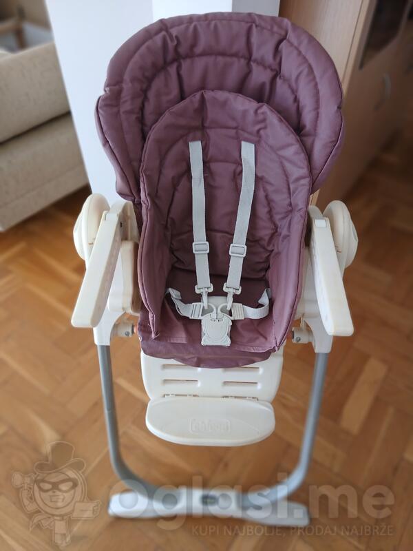 Chicco Polly Magic stolica za hranjenje, u dobrom radnom stanju. Malo korištena.