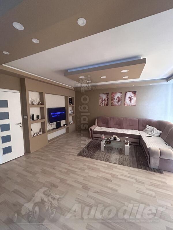 Porodična kuća 220m2 - Podgorica - Grbavci