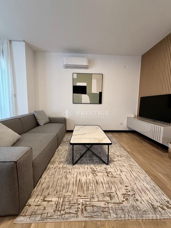 Dvosoban stan 70m2 - Podgorica - Gorica C