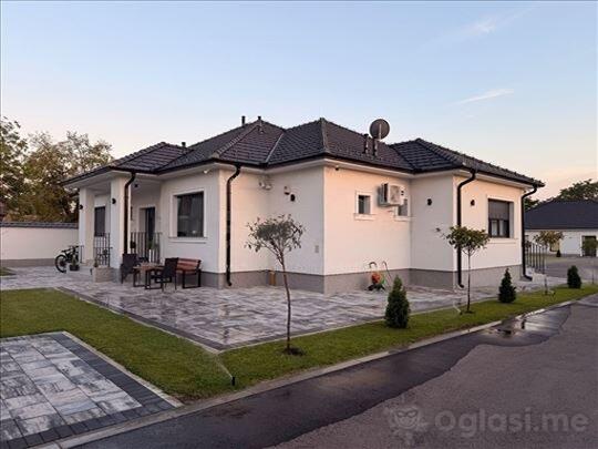 Porodična kuća 600m2 - Alibunar - Vladimirovac