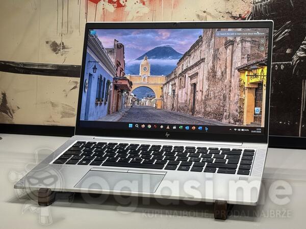 HP - 14.1" Intel i5 16GB GB