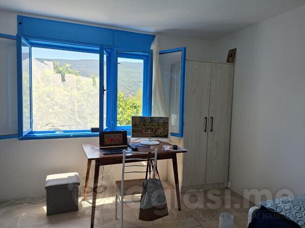 Porodična kuća 84m2 - Herceg Novi - Igalo